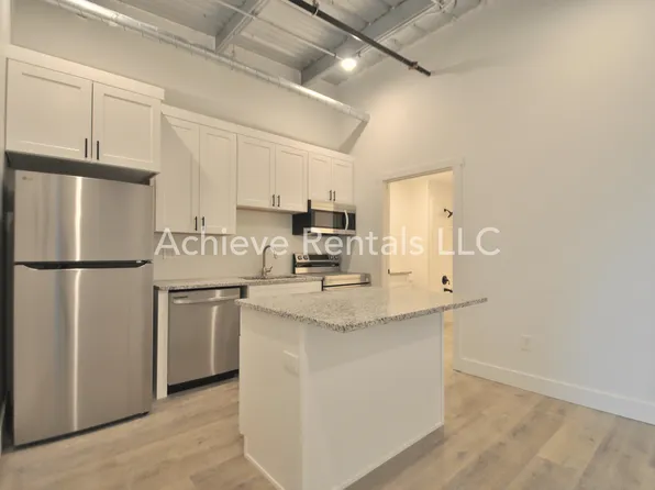 Westfield Lofts - Bay 13