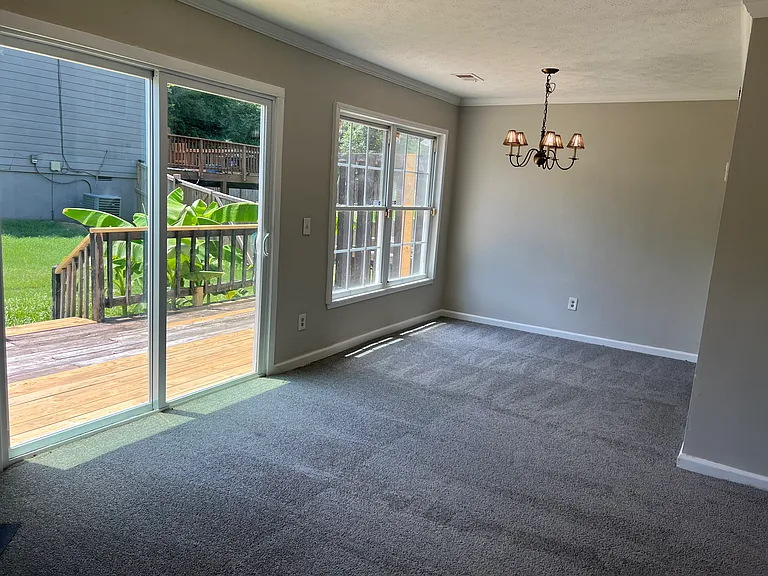 6435 Bedford Ln — Photo 13