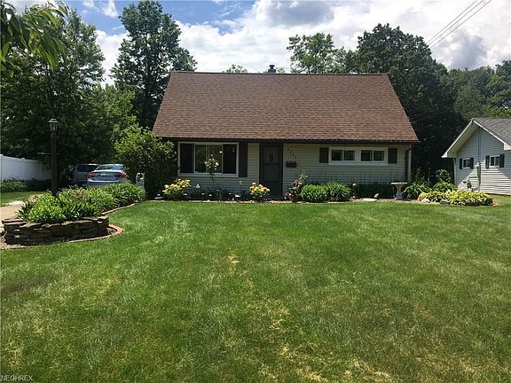 2nd image of 4223 Woodmere Dr