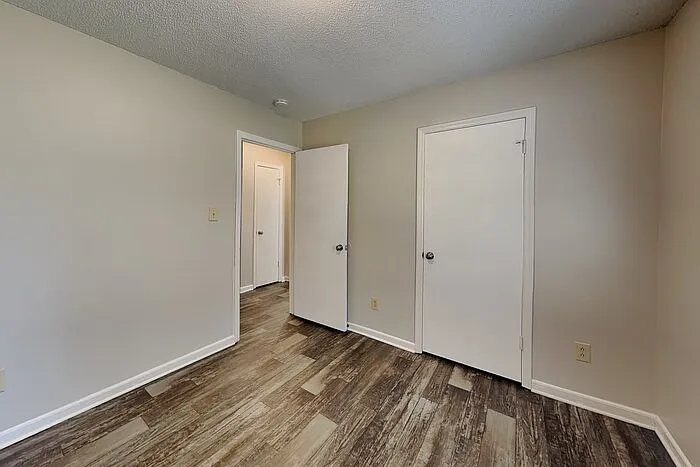 2215 Medlin Ct — Photo 14