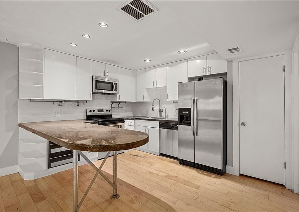 1st image of 1101 Shoal Creek Blvd APT 9