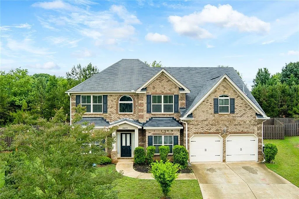 5 bed, 3.0 bath, 3029 sqft, $2,795 — Photo 1