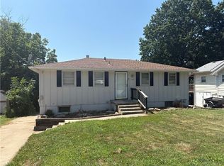 4546 NE Kelsey Rd, Kansas City, MO 64116