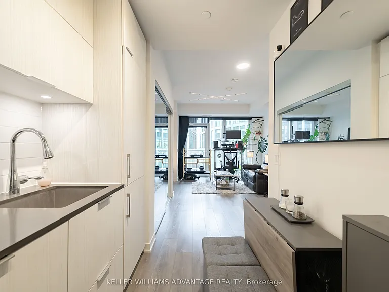 20 Richardson St #1009 — Photo 11