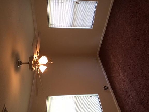 5th image of 9602 Maddox St Unit B
