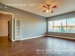 537 E Hyde Park Blvd #203, Inglewood, CA 90302
