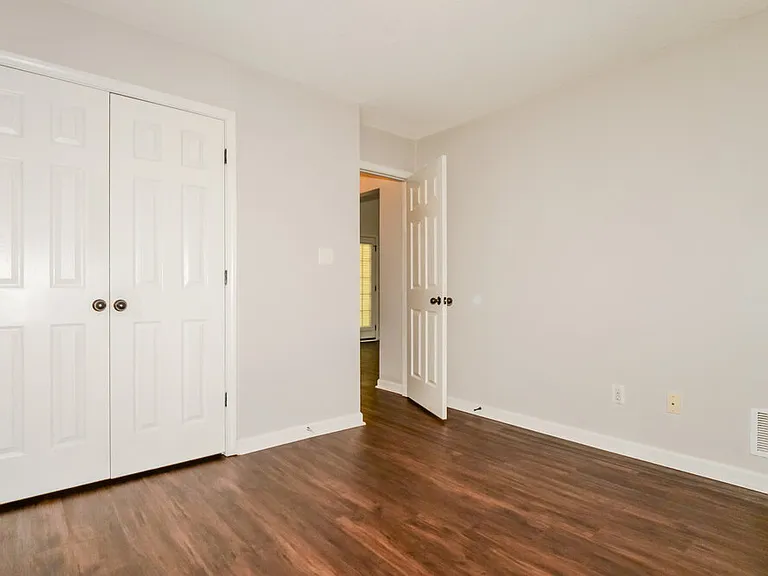 7852 Ridgedale Dr — Photo 13