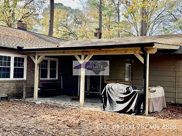 221 York Rd — Photo 32