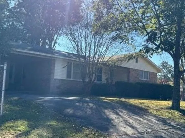 2518 Henry Ave, Newberry, SC 29108