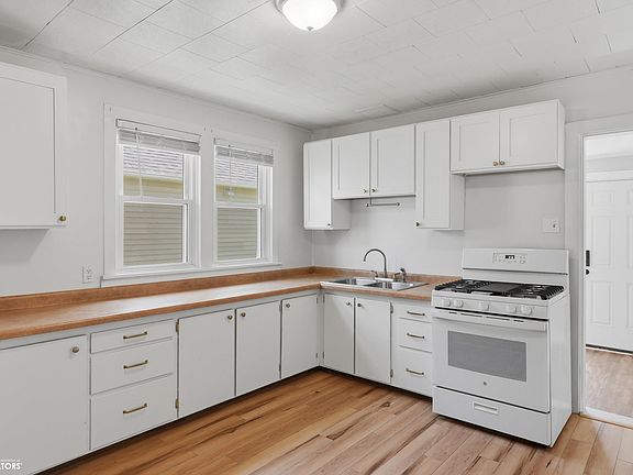 5th image of 1227 N 6th St