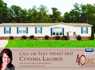 330 Hinson Ln, Richlands, NC 28574