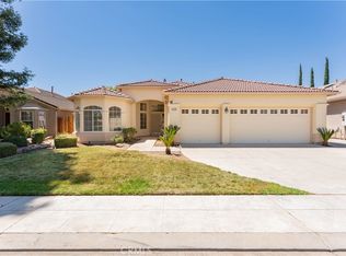 8449 N Thyme Way, Fresno, CA 93720