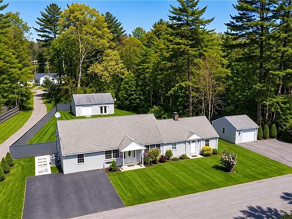 3rd image of 35 Leuba Rd