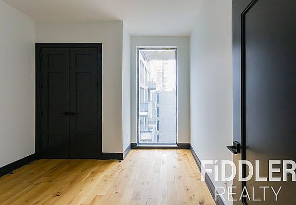 5th image of 42-22 27th St #605