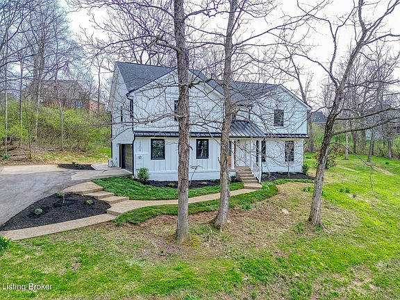 2nd image of 13206 Creekview Rd