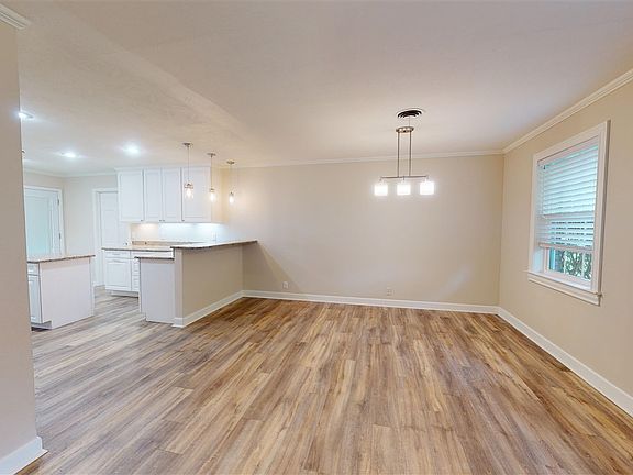 5th image of 4111 Olive St