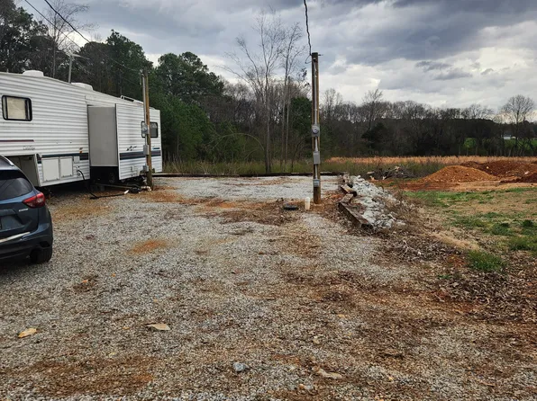 26144 Green Acres Way, Athens, AL 35613