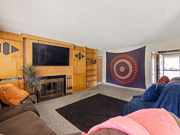 4th image of 637 Barnard Ave