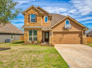 2101 Timberline Ct, Brenham, TX 77833