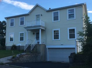 3 Brookside Ln, Harrison, NY 10528