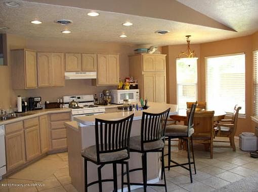 4th image of 4930 Leslie Pl