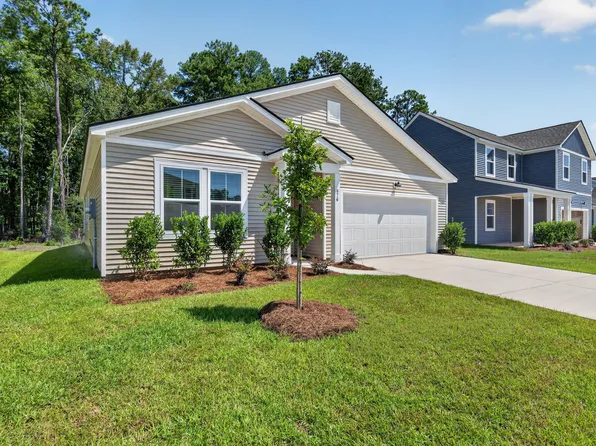876 Meadowbrook Ln, Summerville, SC 29486