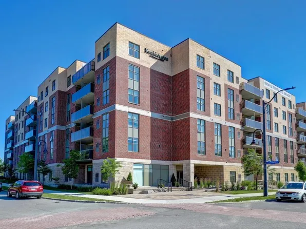 1100 Canadian Shield Ave, Ottawa, ON K2K 0K9