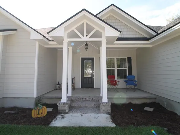 95 Silverton Lake Dr, Homerville, GA 31634