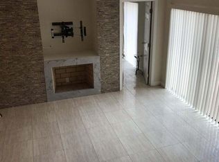 624 Springdale Cir, Palm Springs, FL 33461