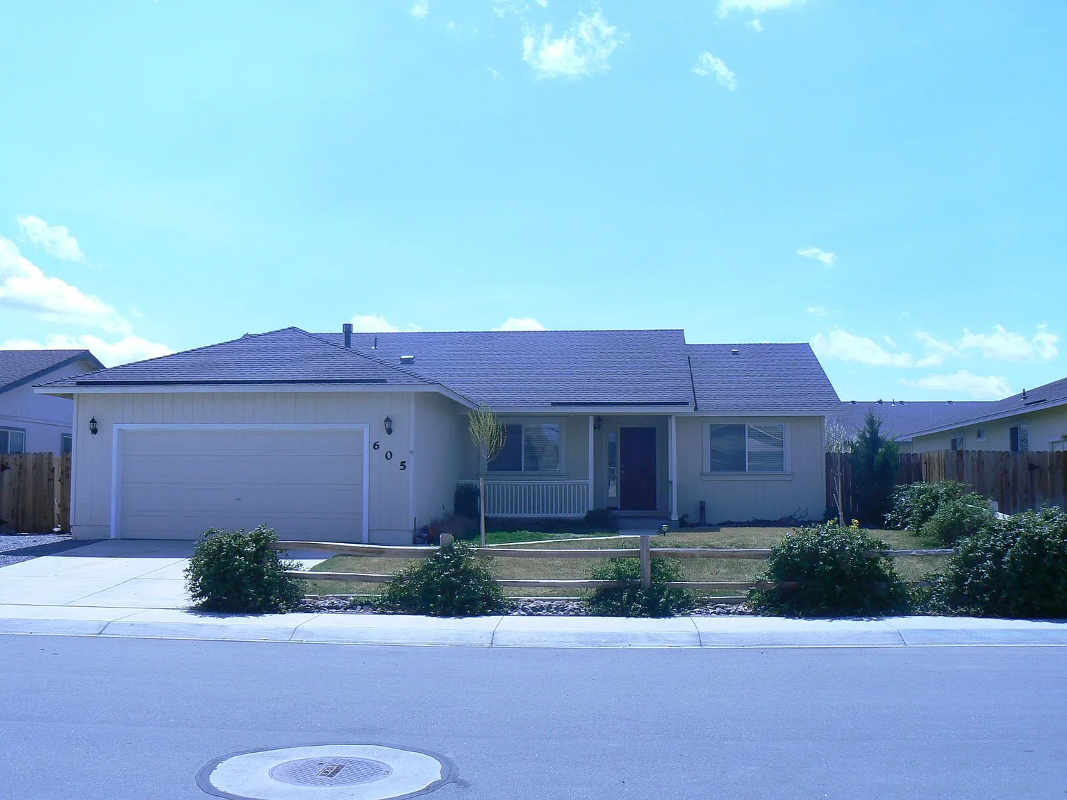 605 Vance Dr photo 1