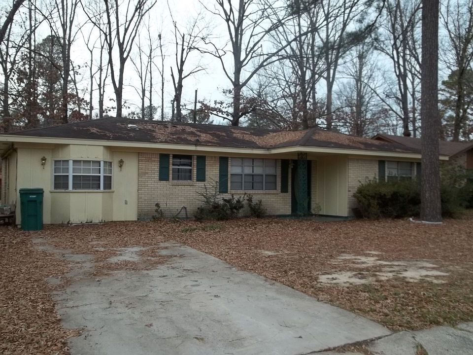 1st image of 3402 Shamrock Dr