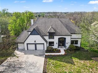 12650 Sherwood Dr, Leawood, KS 66209