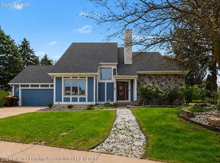 4915 Aspen Dr, Lansing, MI 48917
