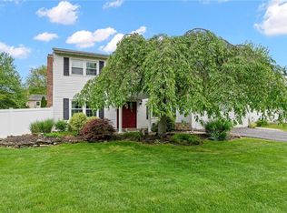 3 Carol Ln, Tappan, NY 10983