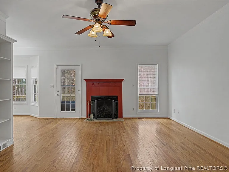 42 Lotus Ln — Photo 10