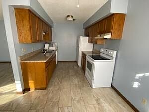 3rd image of 1407 University Dr