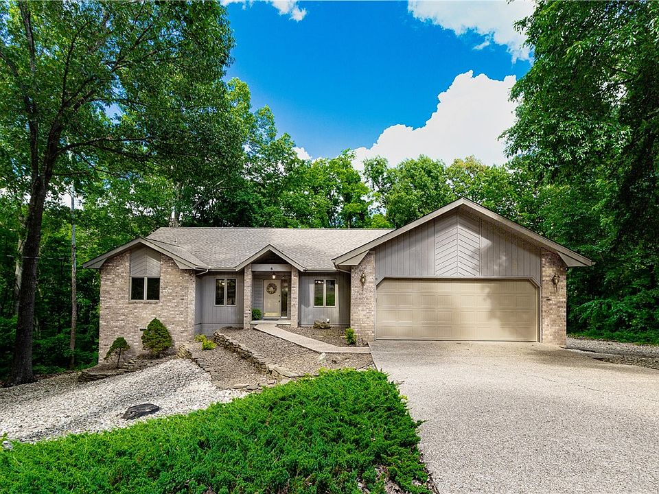 1st image of 6 Weber Ln