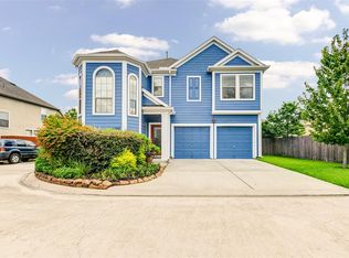 6002 Gilman Trace Ln, Houston, TX 77092