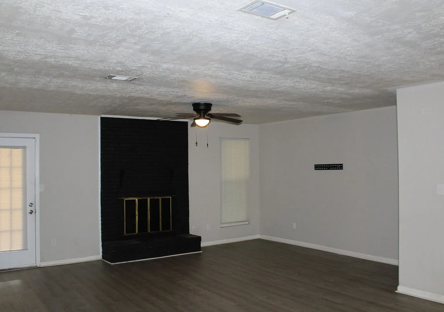 3 Bedroom 2 Bath South Augusta — Photo 2