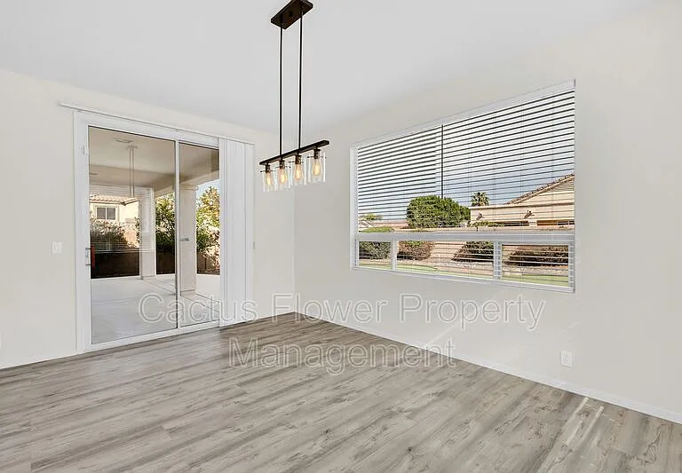 846 W Carob Dr — Photo 12