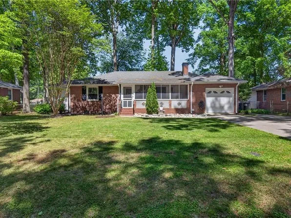 403 Mayflower Rd, Portsmouth, VA 23701