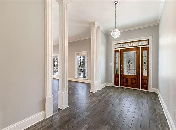 3rd image of 1720 Garon Dr