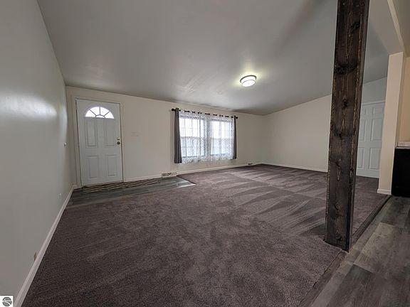 5th image of 6930 Willard Rd