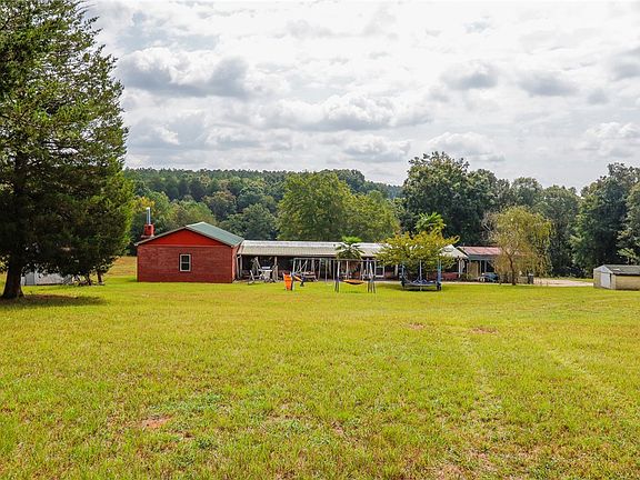 5th image of 133 Derrick Ln