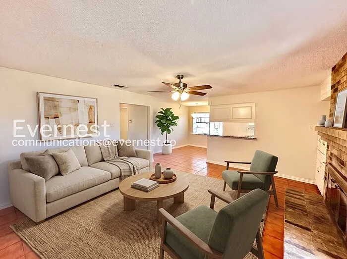 3 bed, 2.0 bath, 1582 sqft, $2,225 — Photo 3