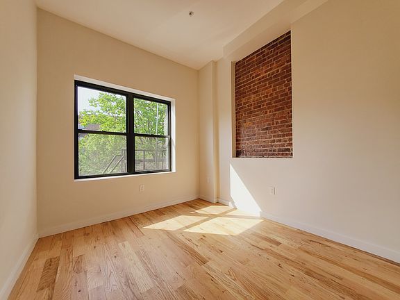 5th image of 141 Monticello Ave Floor 2