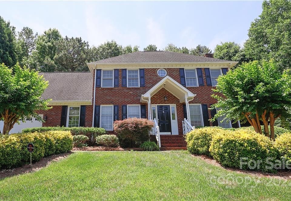 1st image of 1492 Freedom Ct