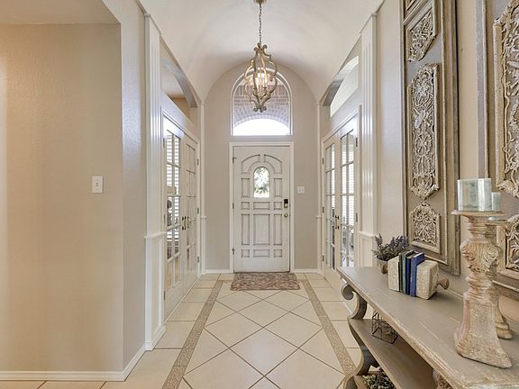 5th image of 4905 Kingsboro Ct