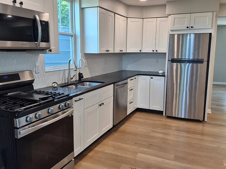 3035 Bigelow Blvd #2 — Photo 6