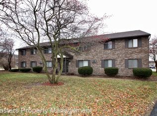 28181 Simmons Rd APT 2, Perrysburg, OH 43551